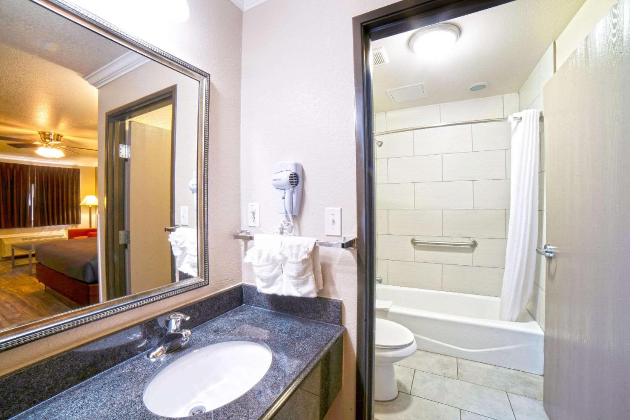 Econo Lodge Inn & Suites Corpus Christi Exteriér fotografie